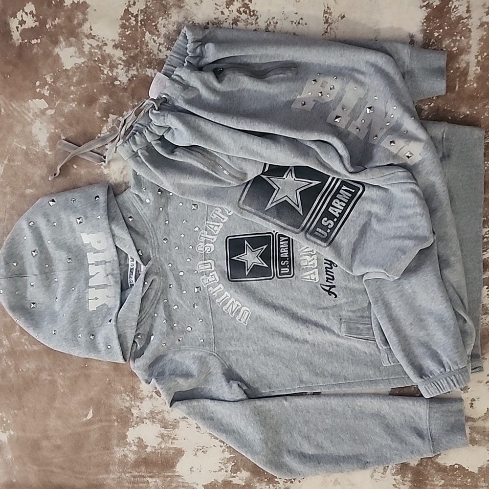 Hard To Find Set. Pink VS U.S. Army Hooded Pullover And Matching Sweatpants M,XS